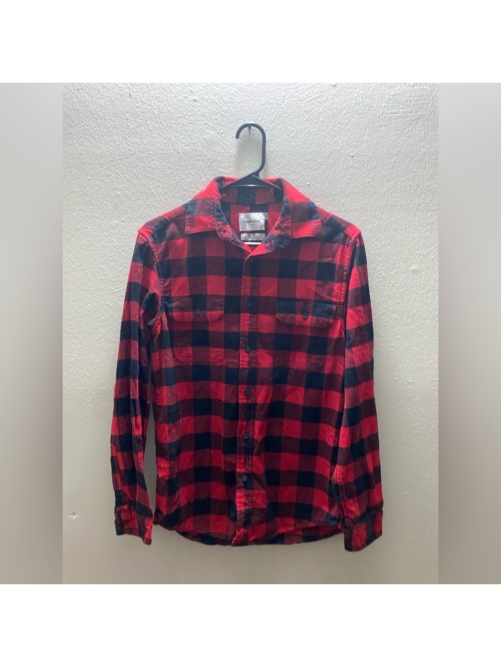 Mens Good Fellow small Black and Red Plaid Fleece Button down Tote8
